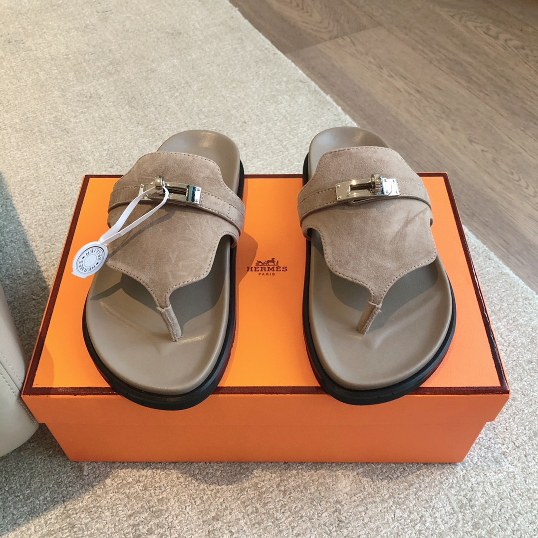 UA H**me5 Empire Sandal