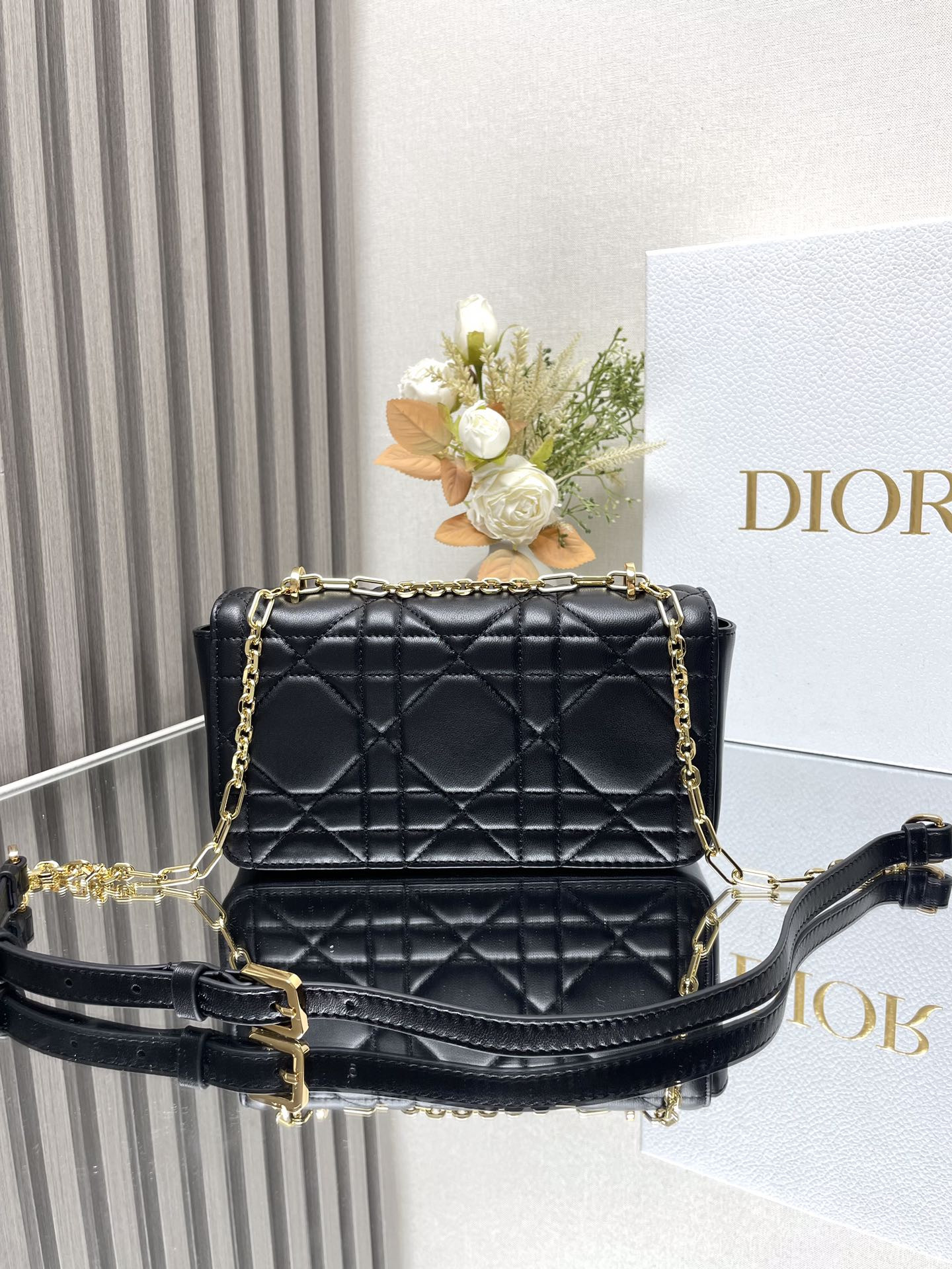 D10r Miss Daisy Mini Bag 22 x 12.5 x 4 cm