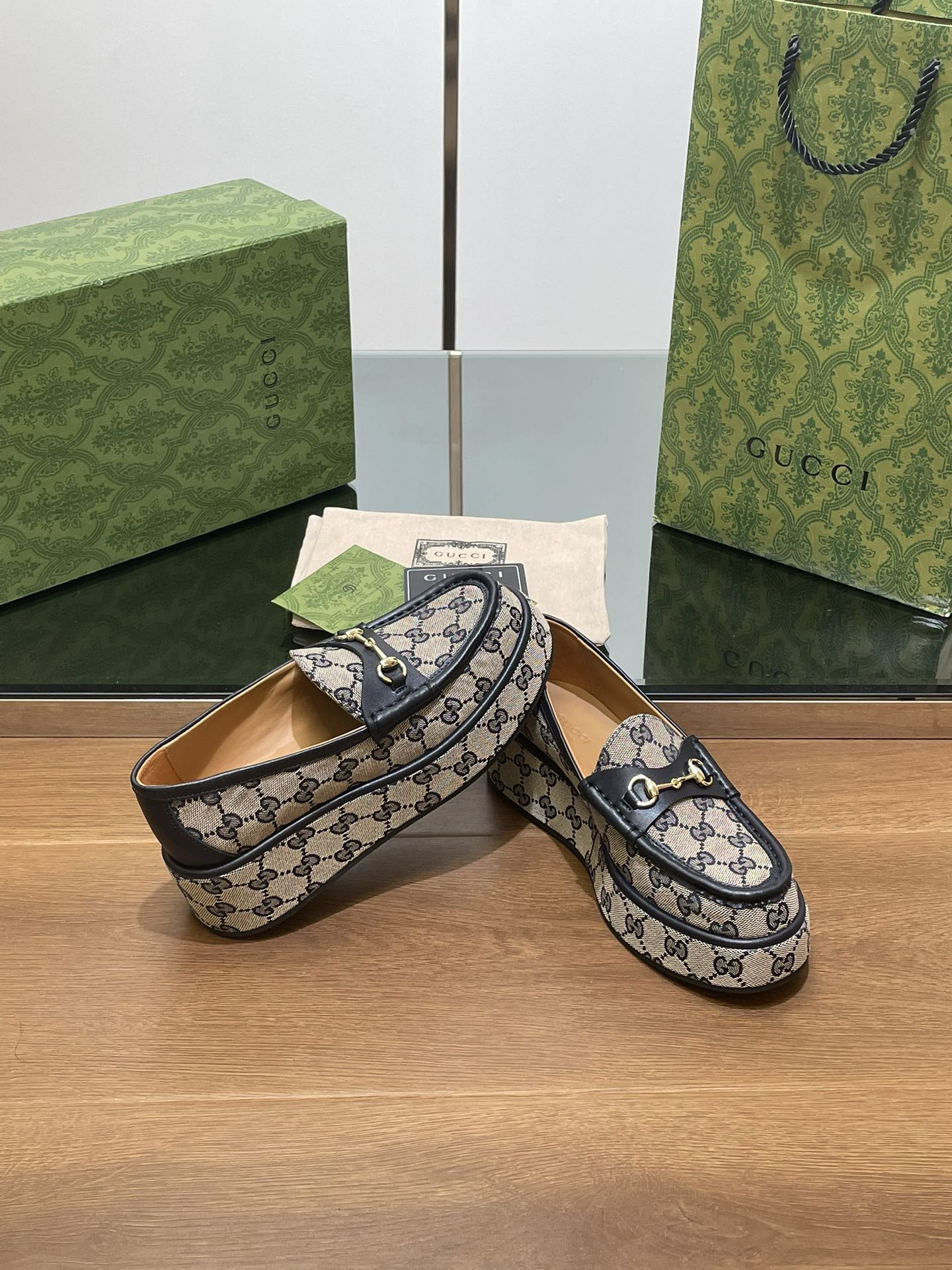 UA Gvc*1 HORSEBIT WEDGE LOAFER
