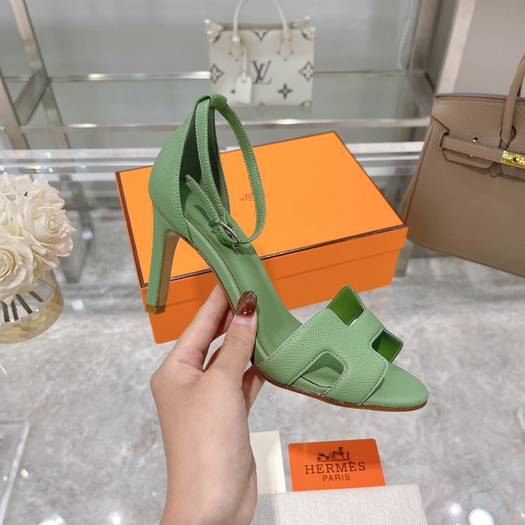 UA H**me5 Heeled Sandal