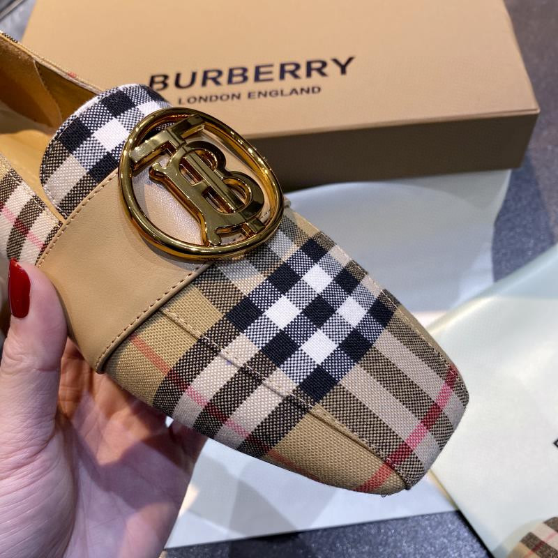 UA Bv*b*rry Check Loafers