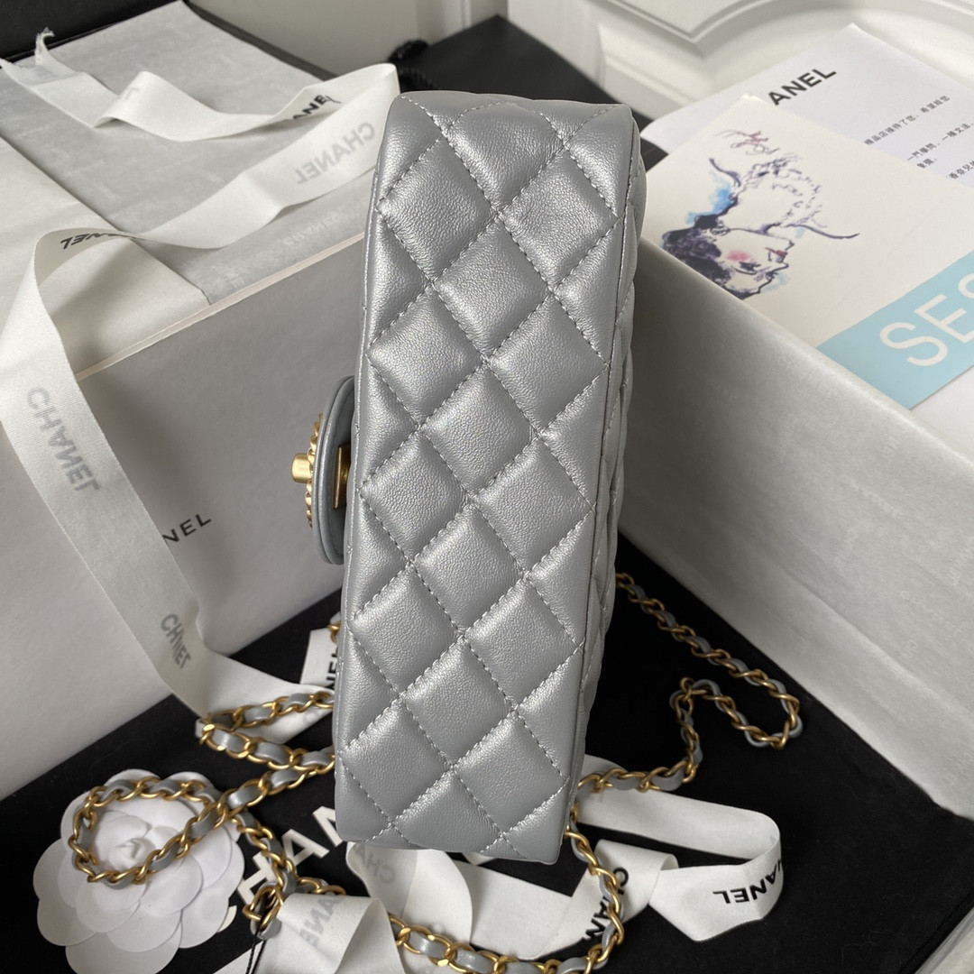 Ch**el MINI CLASSIC HANDBAG WITH TOP HANDLE 12 × 20 × 6 CM