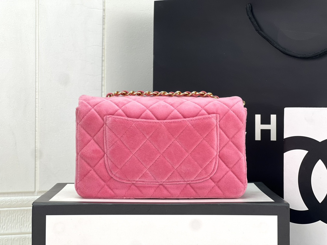 Ch**el Classic Flap Bag 20cm