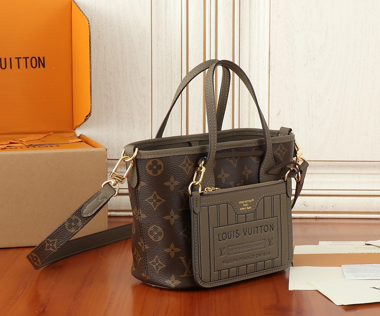 LV Neverfull Bandoulière Inside Out BB M12109 24x14x9cm