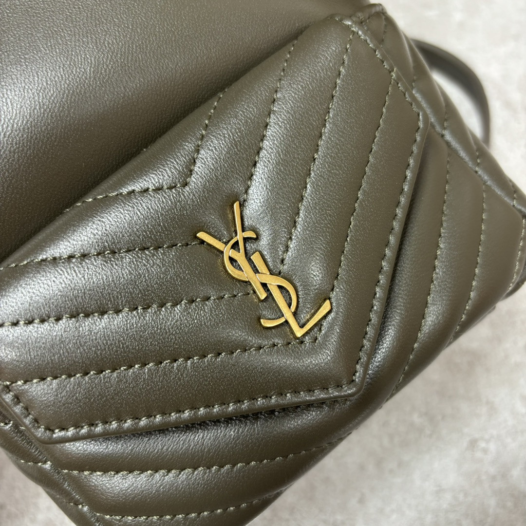Y51 MINI JOE IN LAMBSKIN 19x13x13cm