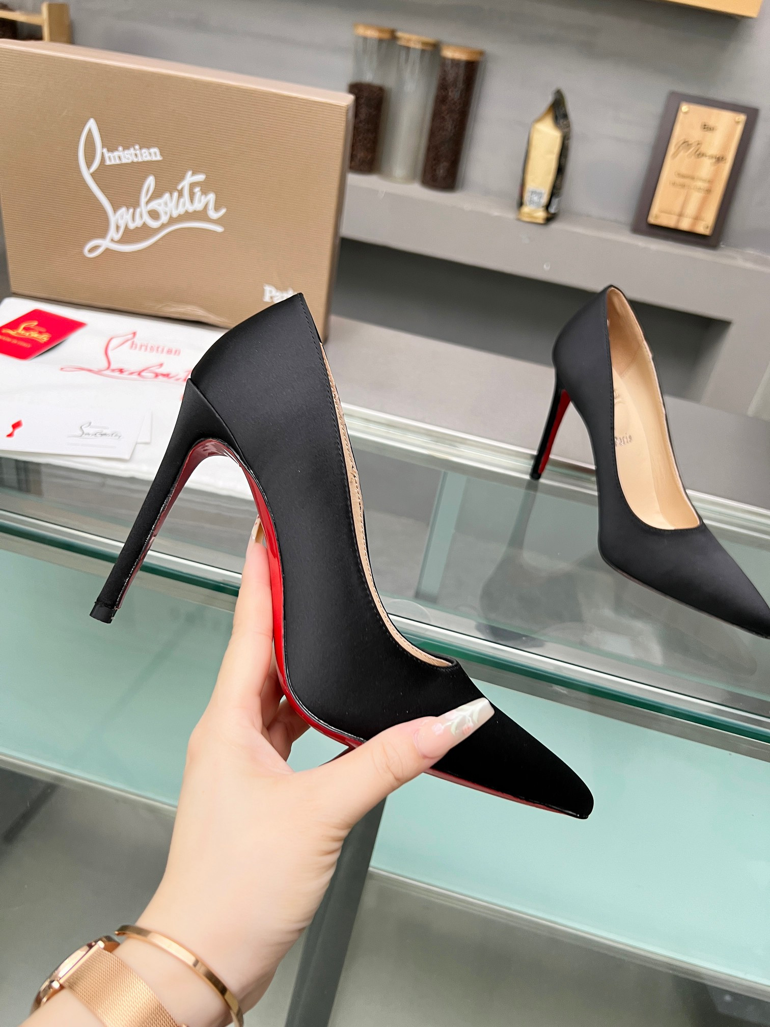 ua chr1st1an louboutin cl red-botT0m shoes