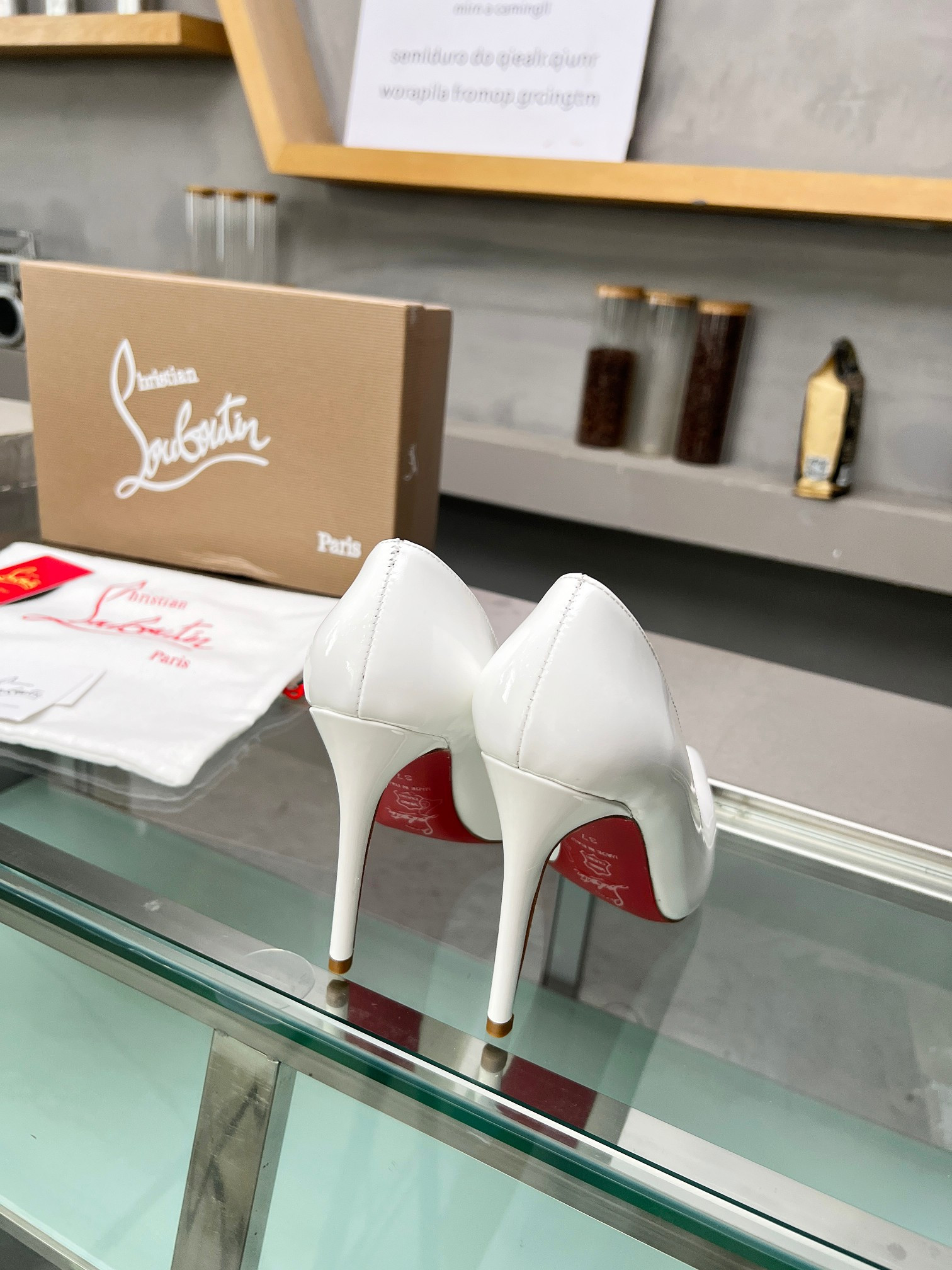 ua chr1st1an louboutin cl red-botT0m shoes