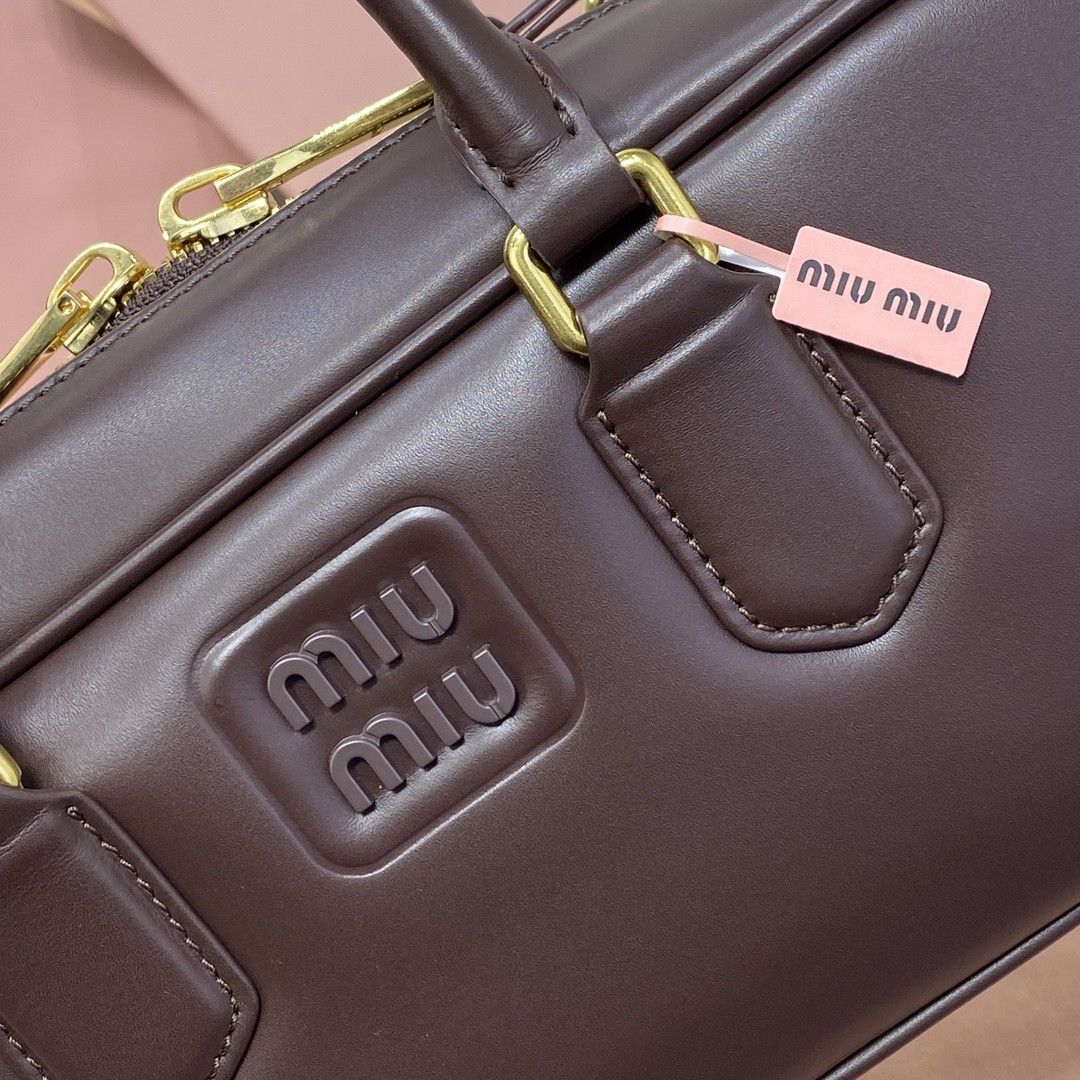 M1v M1v arcadie leather bag 12x27x9cm