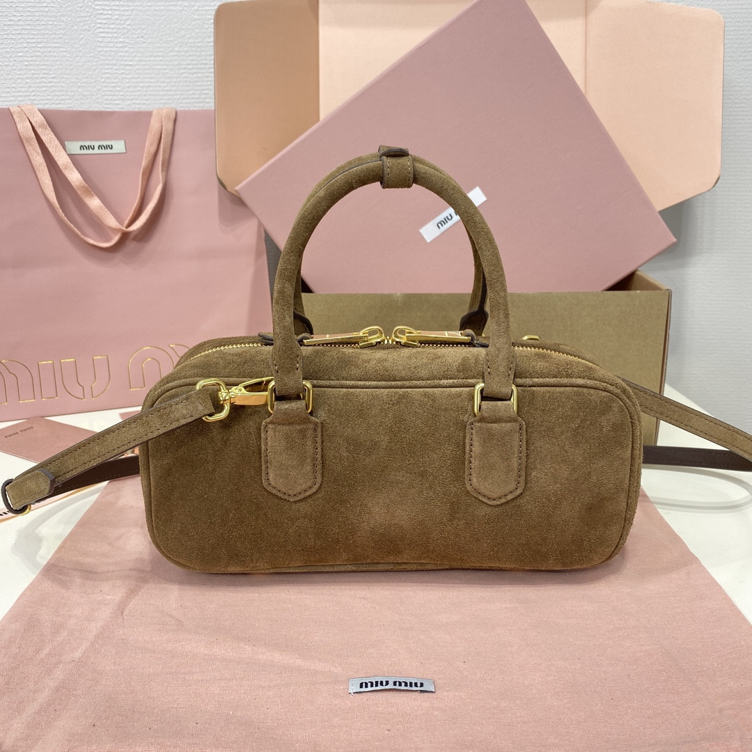 M1v M1v arcadie padded suede top-handle bag 12x27x9cm