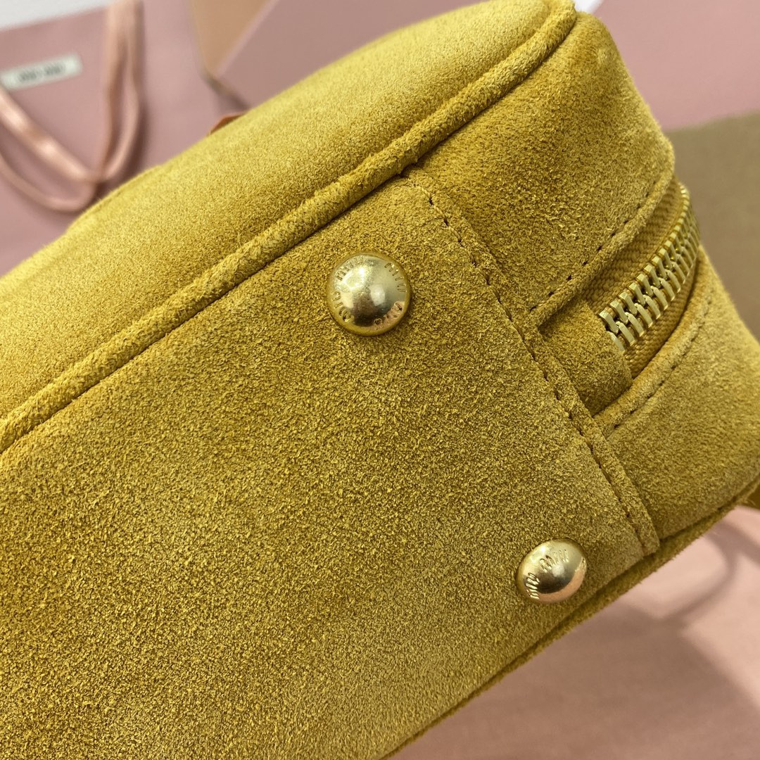 M1v M1v arcadie padded suede top-handle bag 12x27x9cm
