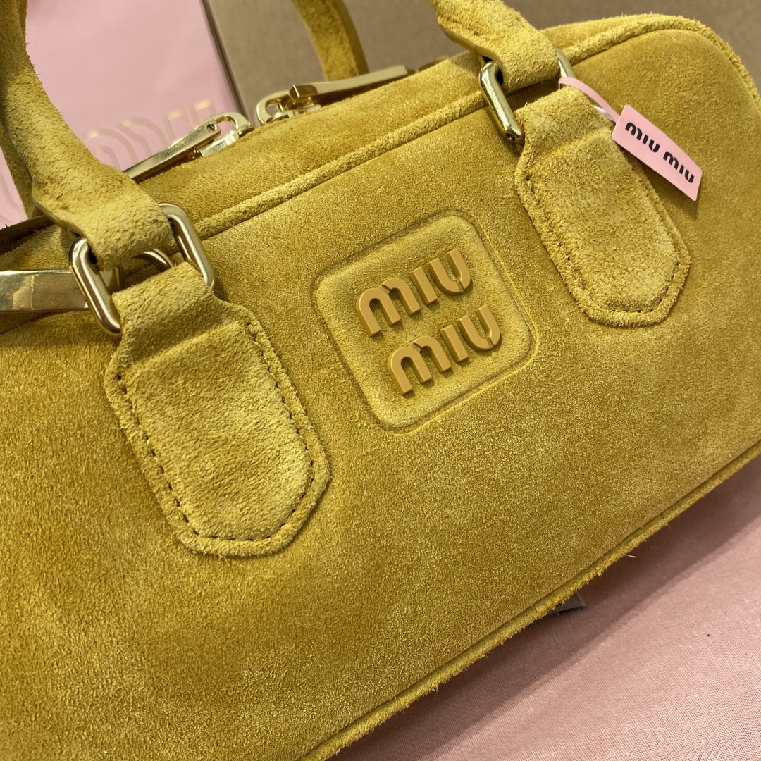 M1v M1v arcadie padded suede top-handle bag 22x10.5x7.5cm