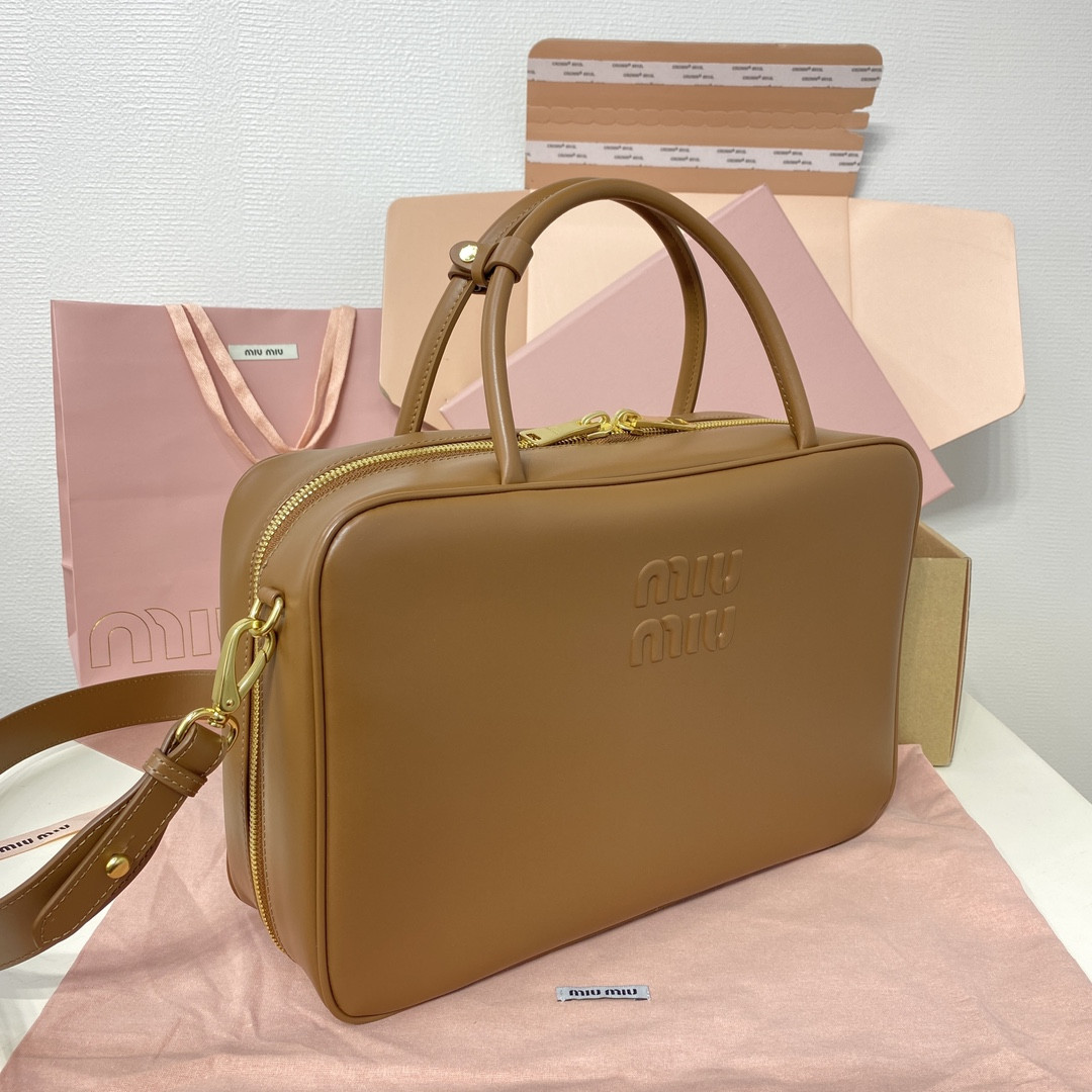 M1v M1v leather beau bag 23x34x10cm