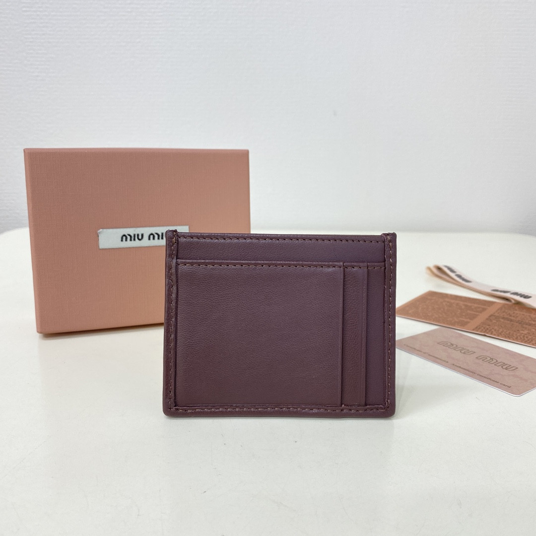 M1v M1v matelassé nappa leather card holder 8x10.5cm