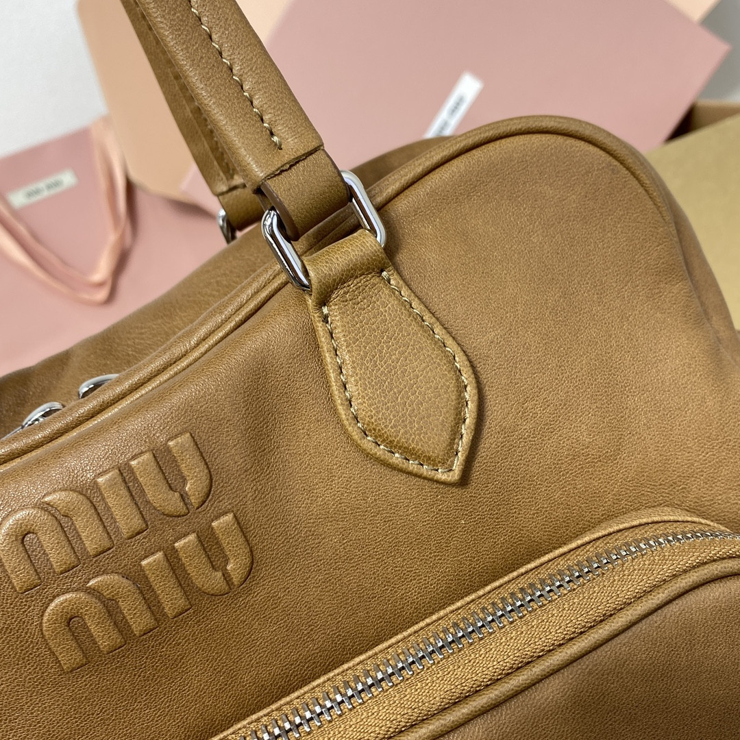 M1v M1v nappa leather top-handle bag 22x32x14cm