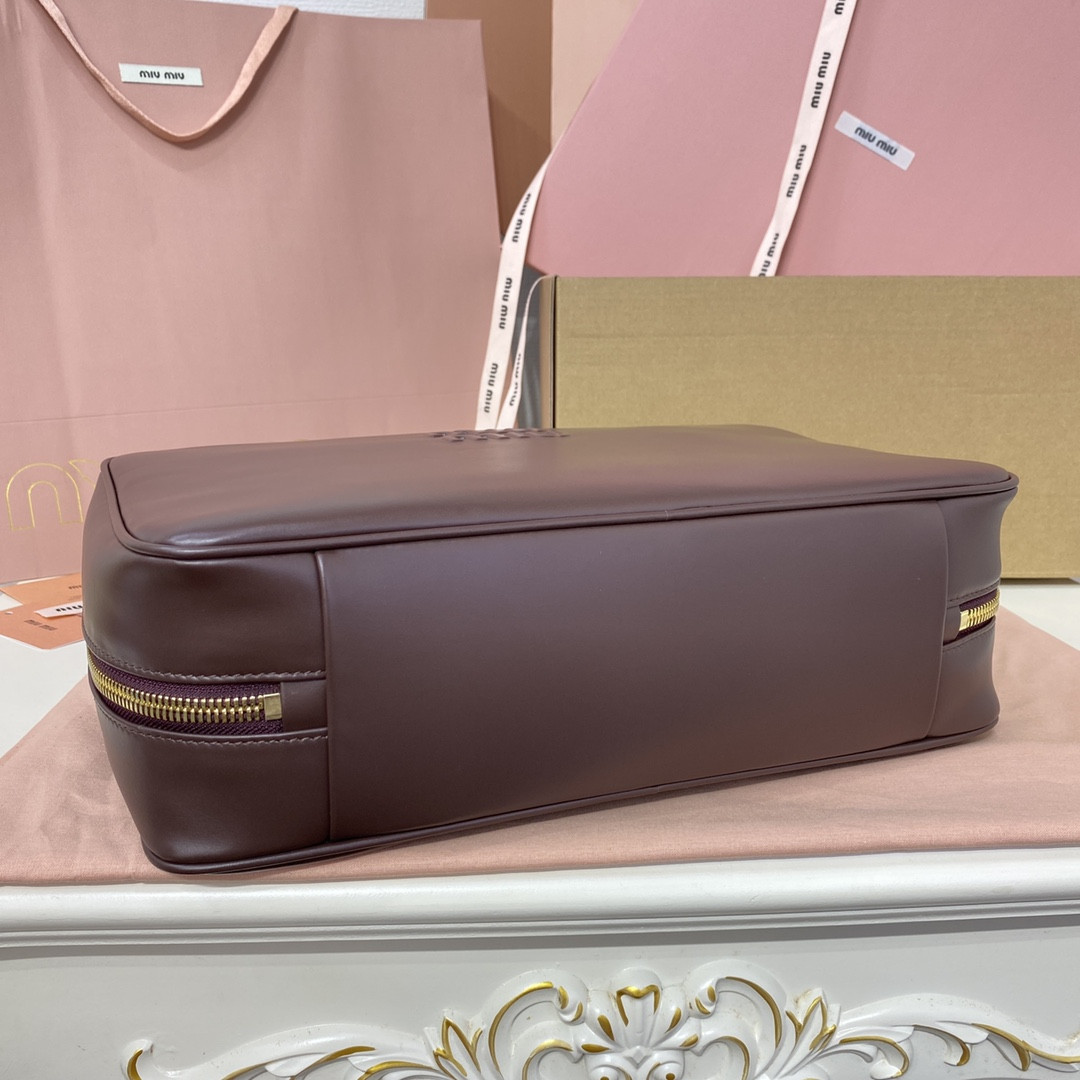 M1v M1v leather beau bag 23x34x10cm