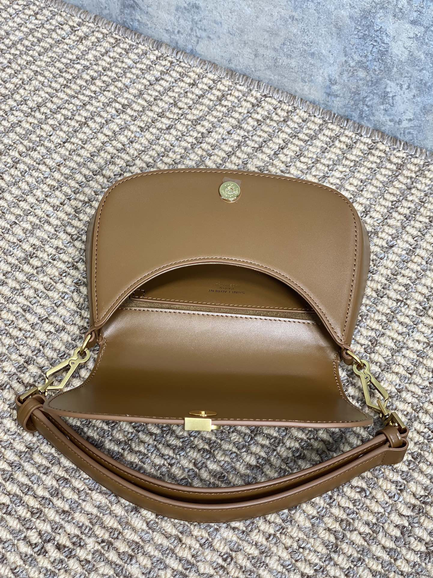 Y51 VOLTAIRE TOP HANDLE in BOX Sa1nt Lau*nt 17.5X21X8cm