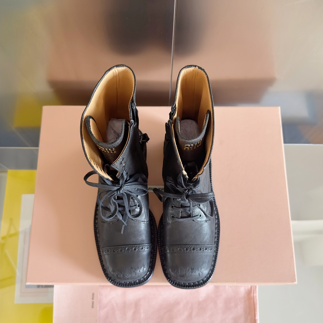 ua M1v M1v boot