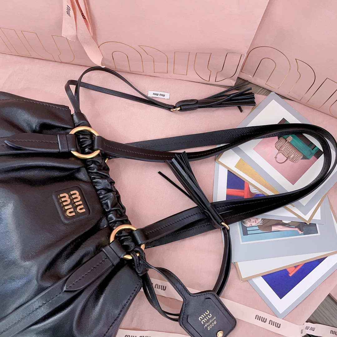 M1v M1v small joie nappa leather bag 16x32x10.5cm