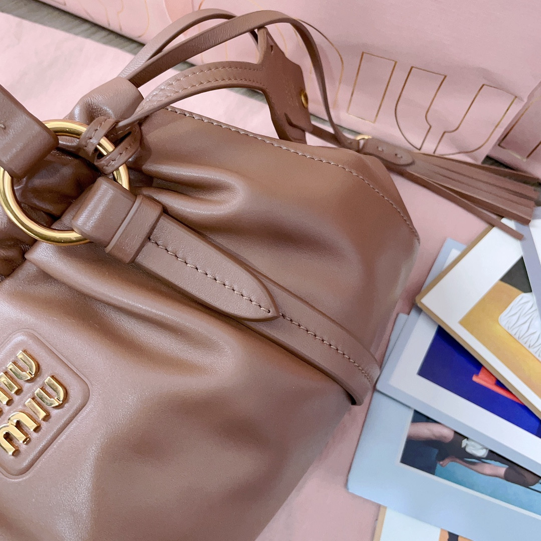 M1v M1v small joie nappa leather bag 16x32x10.5cm