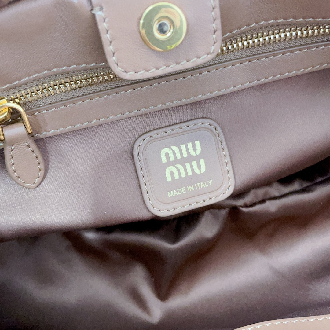 M1v M1v small joie nappa leather bag 16x32x10.5cm