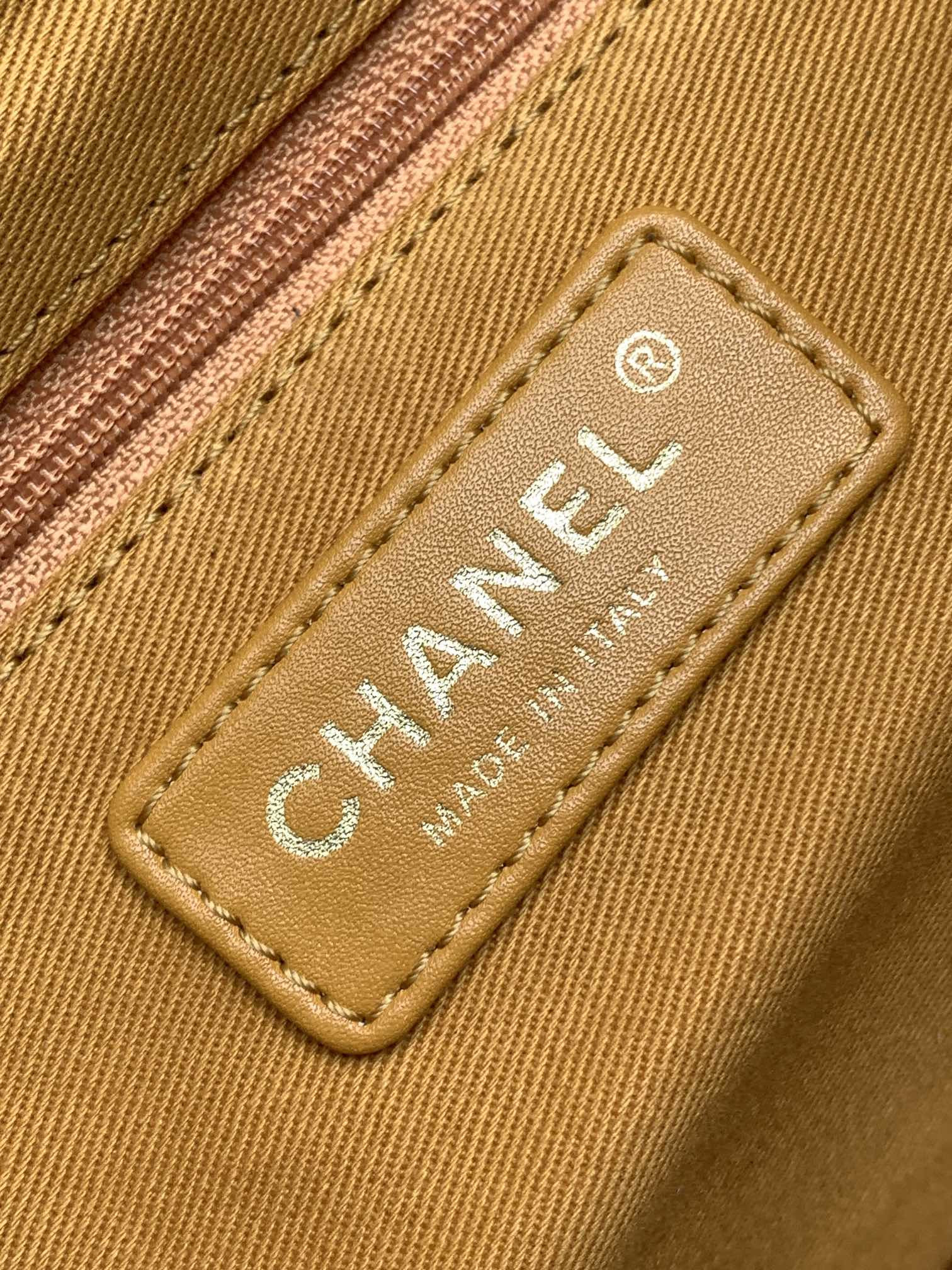 Ch**el Vintage bag 28x12.5x24cm