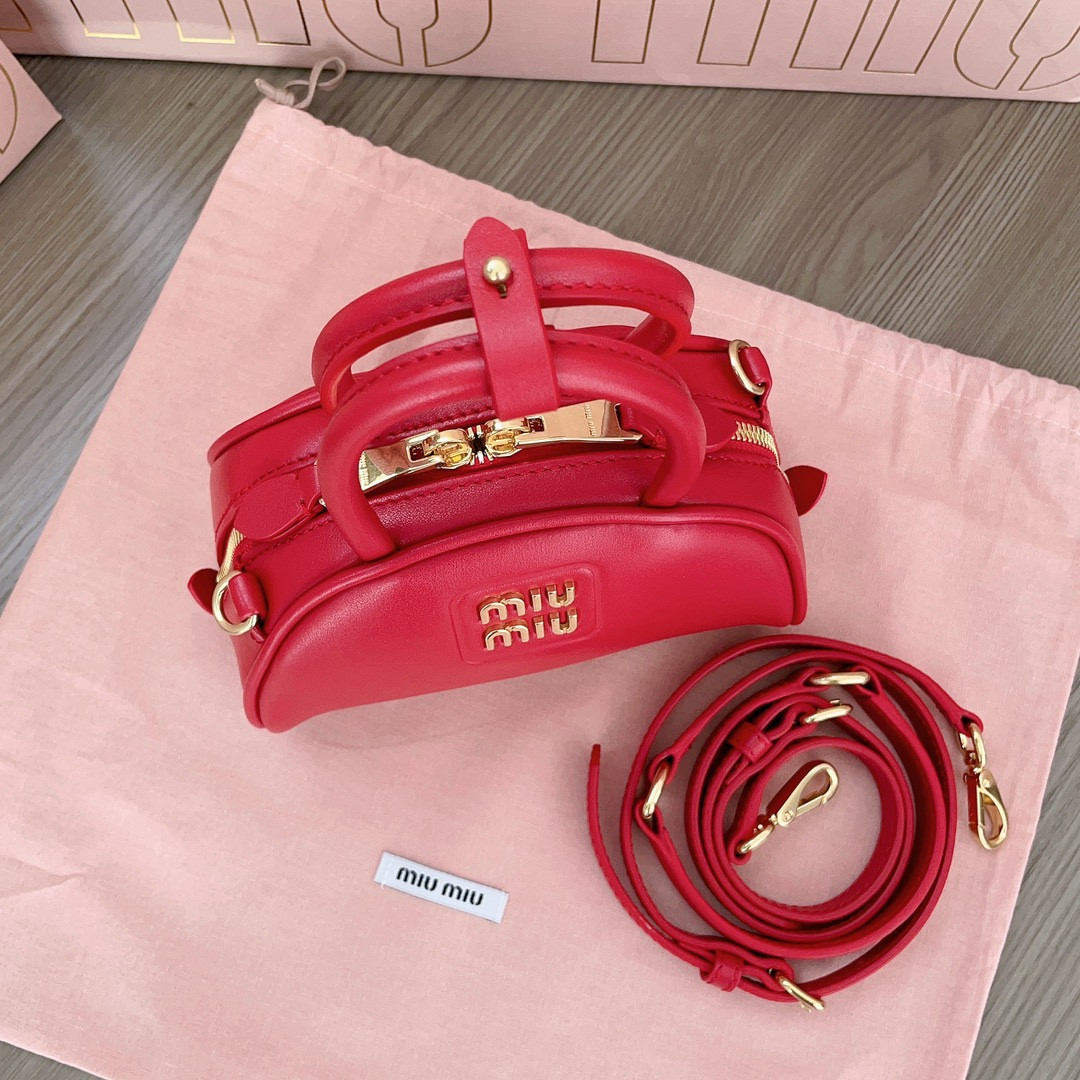 M1v M1v dumpling bag 18x11.5x8cm