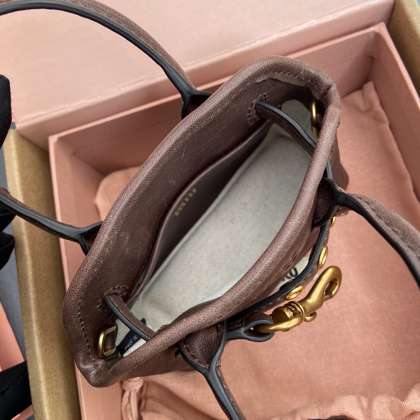 m1v m1v aventure nappa micro leather tR1ck 9.5x12x2.5cm