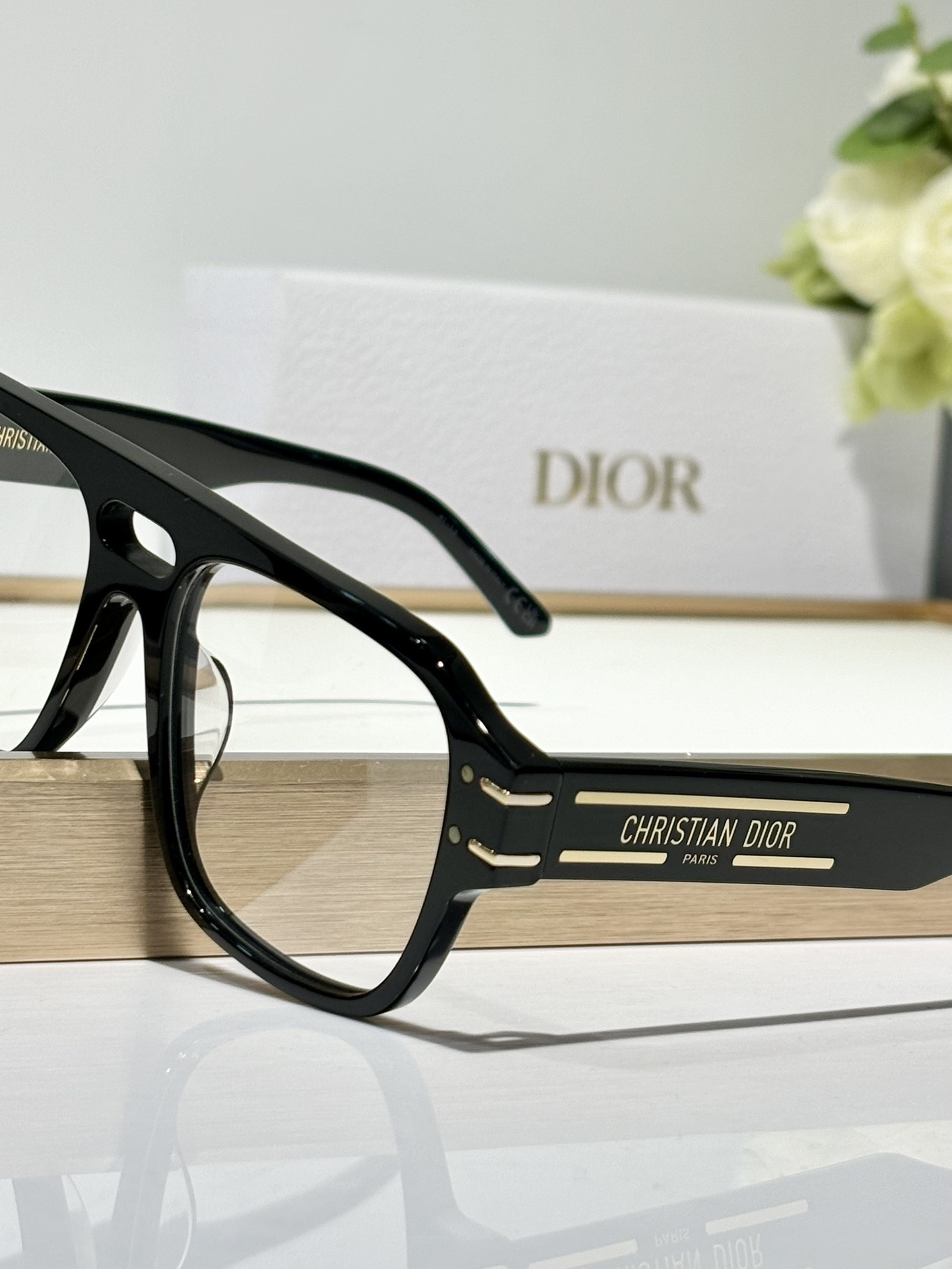 D10r Glasses signafure N1U 55-17-140
