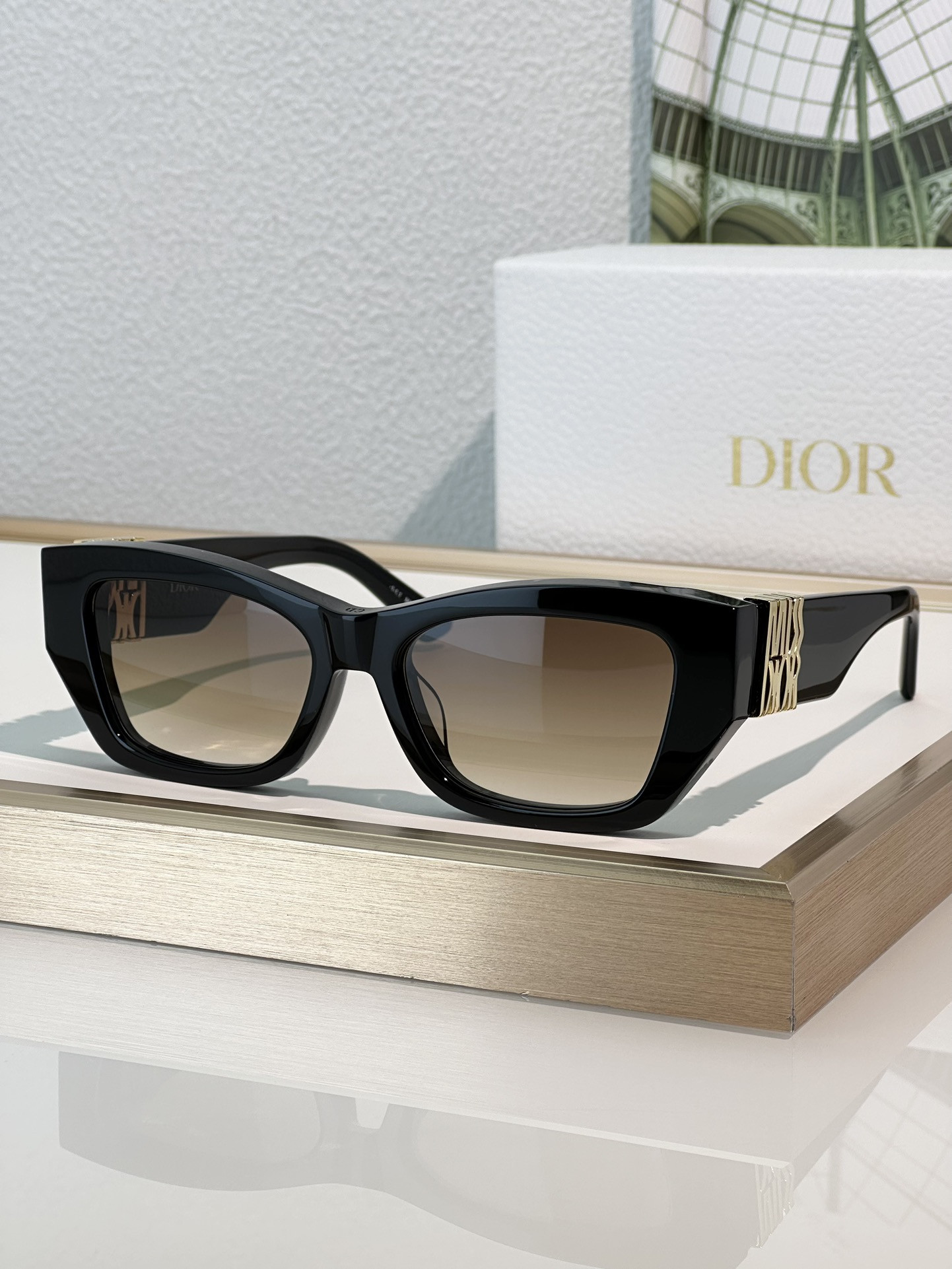 D10r Glasses S1F 56-17-140