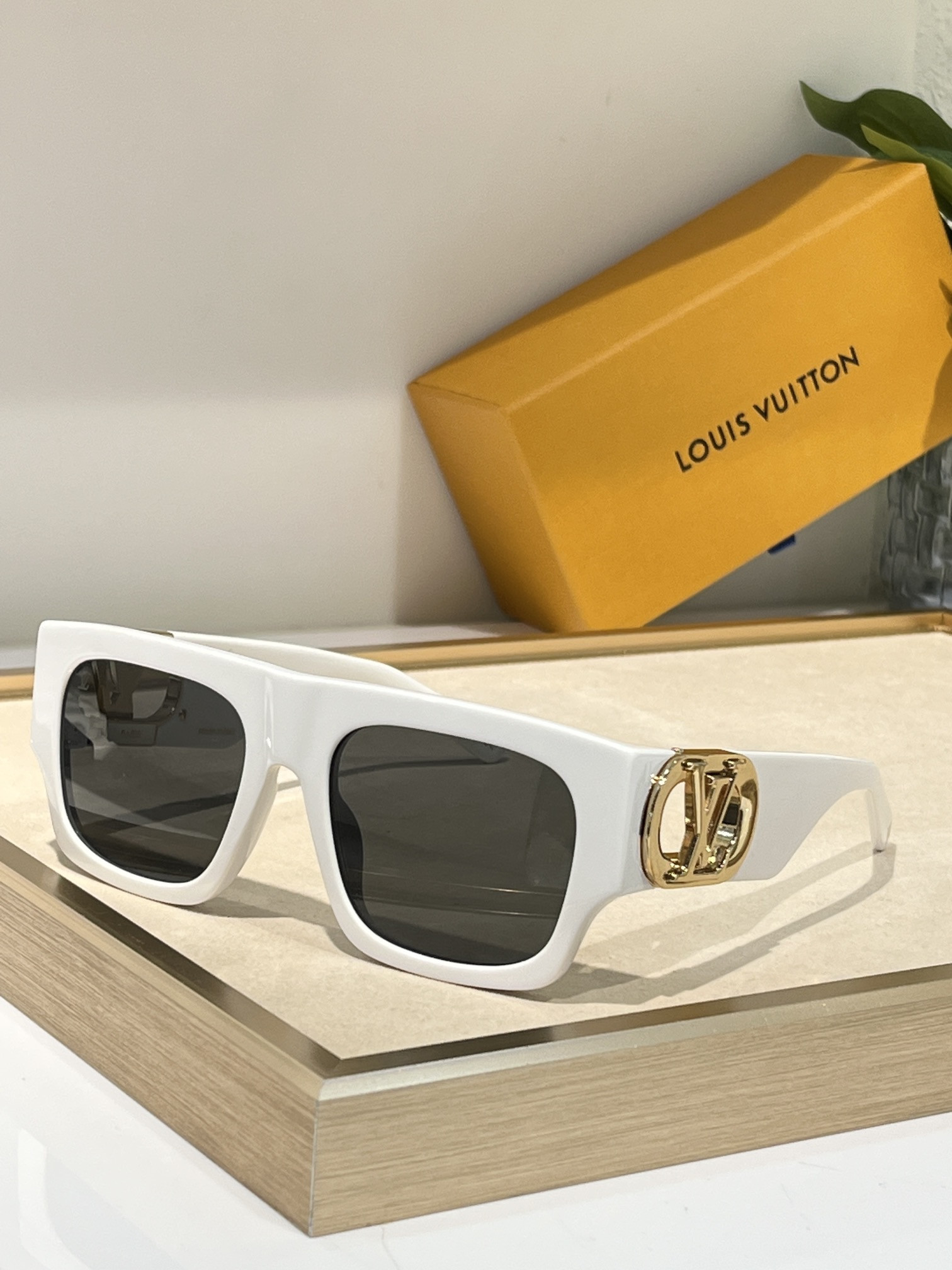 LV Glasses LINK Z1478E