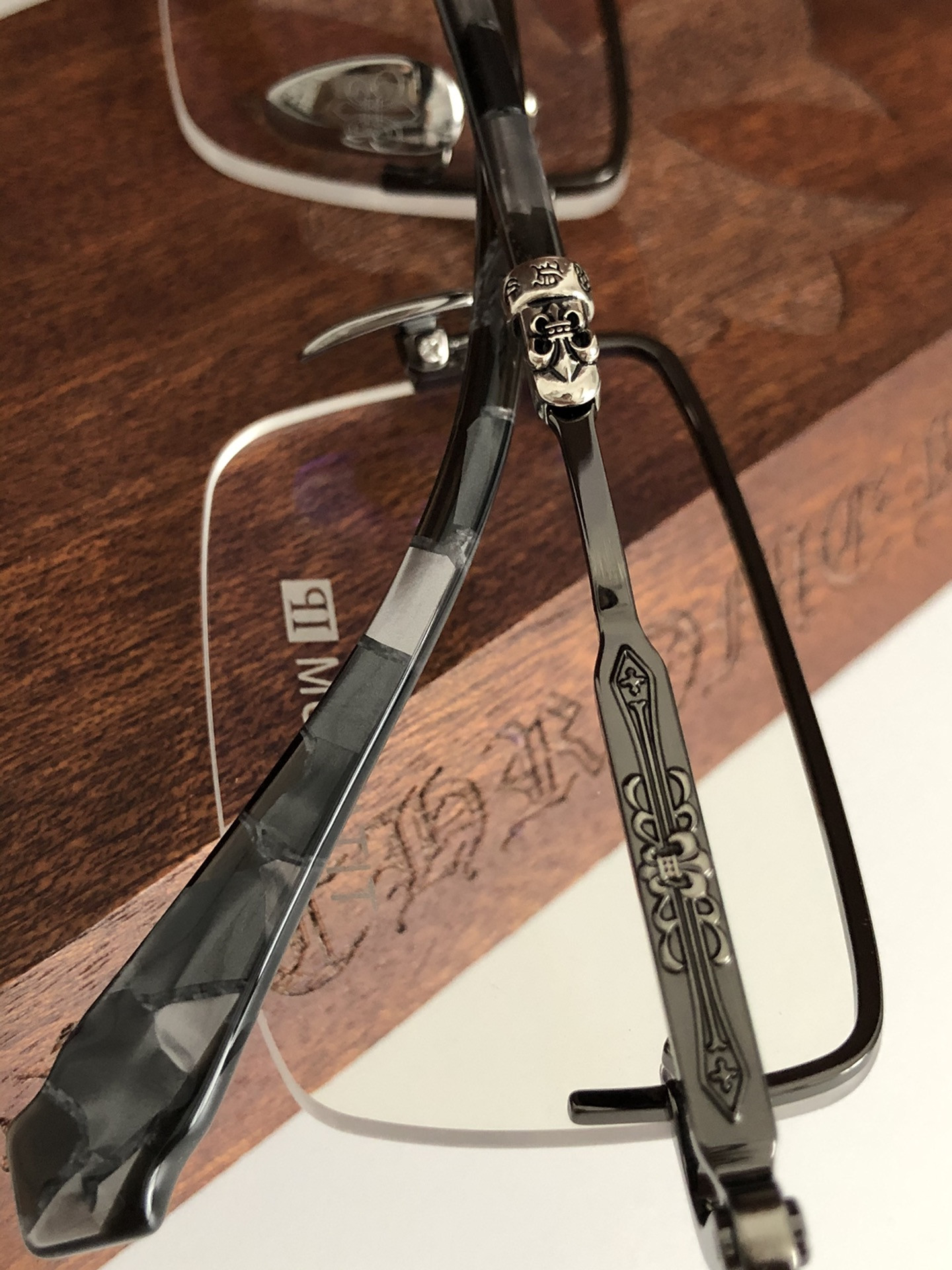 Ch*0me He**ts Glasses CH8289 60-15-156