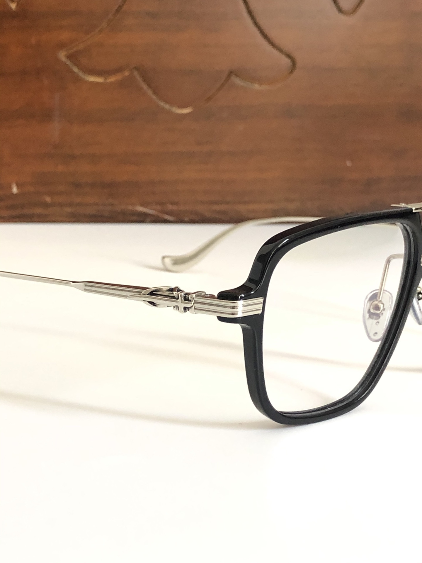 Ch*0me He**ts Glasses CH8182 57-15-148