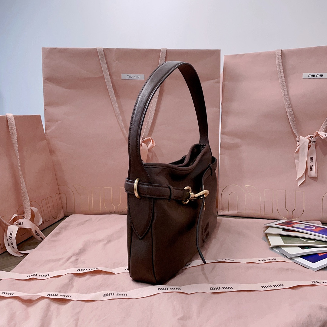M1v M1v aventure nappa leather bag 5bc182 33x19x5cm