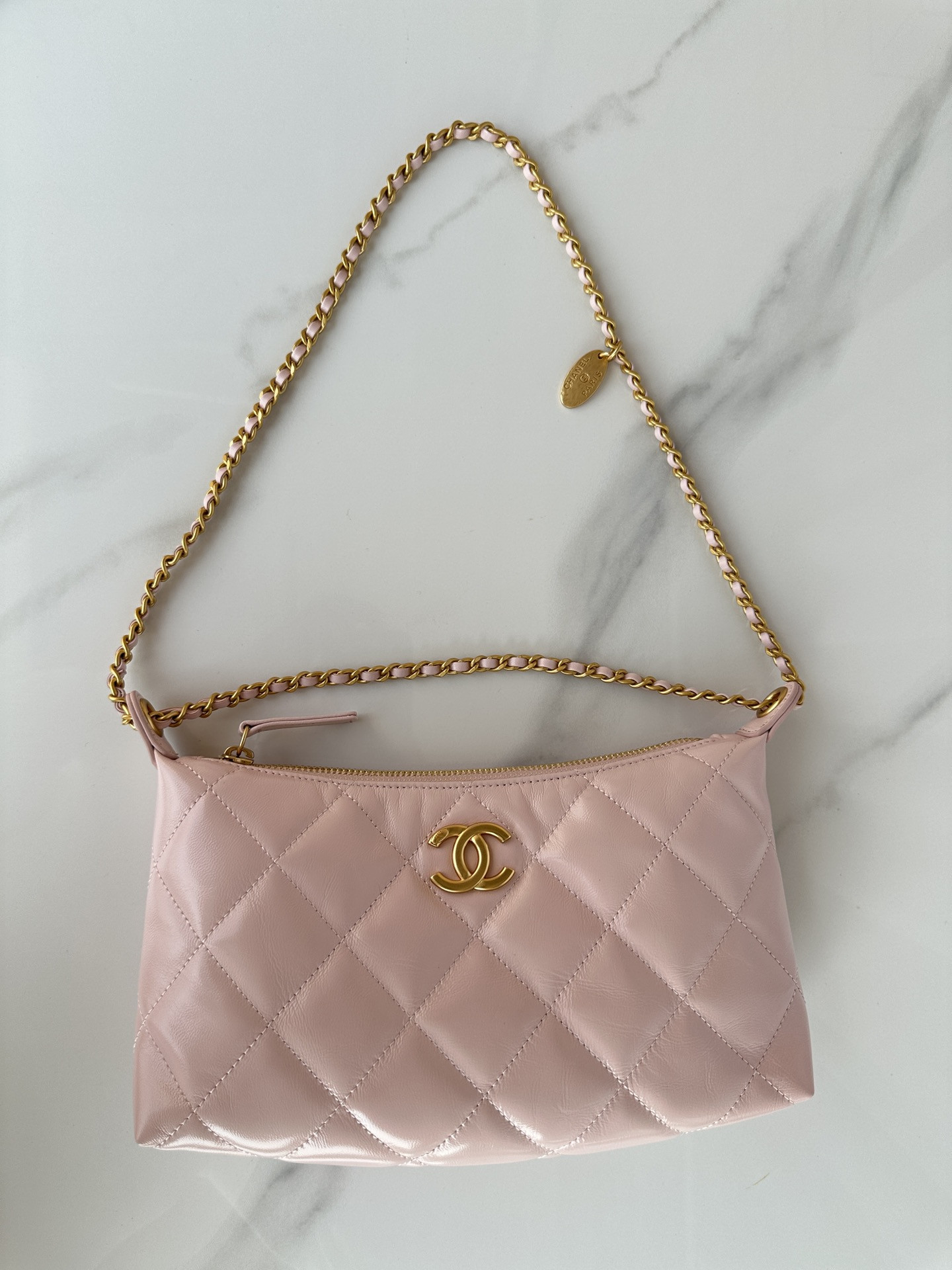 Ch**el Hobo Bags AS5528 17x26x8.5cm
