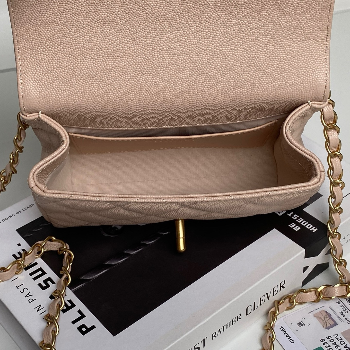 Ch**el Flap Handbag AS5239 18×13×5.5cm