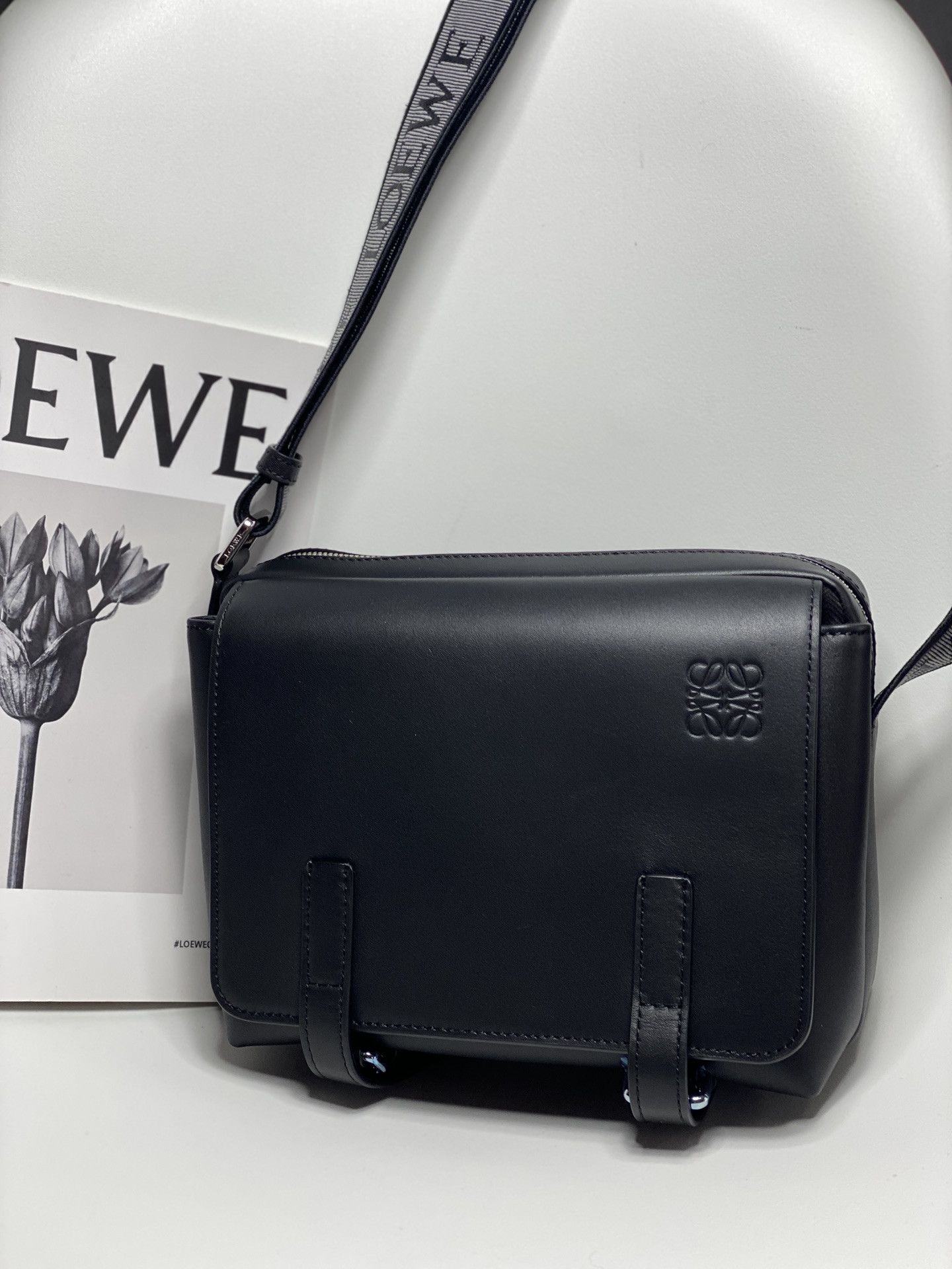 L0ew* XS Military messenger bag in S*pple smooth calfskin and jacquard 18x23x9cm