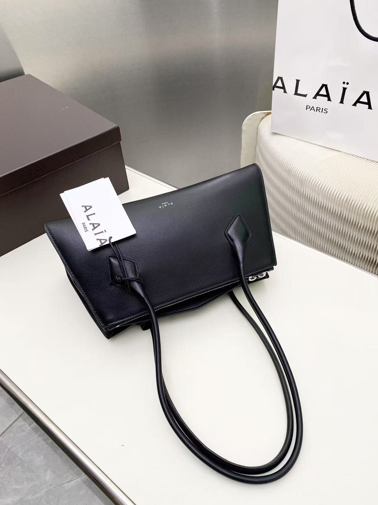 A1a1a LE TECKE Small Double-Zip Bag 32x13x15cm