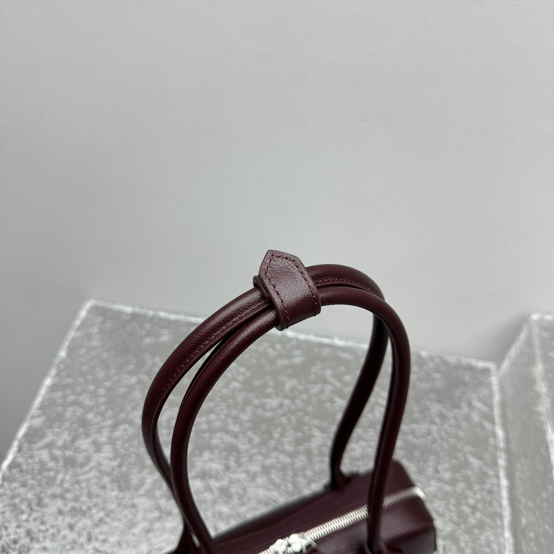 A1a1a LE TECKEL SMALL BAG IN LEATHER 27x9x8cm