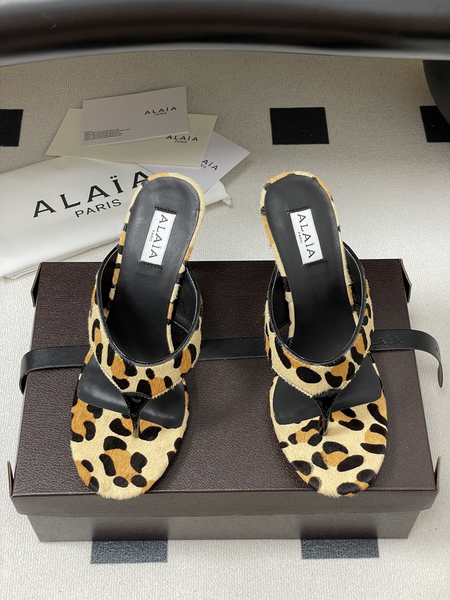 ua a1a1a triangle flat slides 9cm heel(cusT0mized size 7-10 days production time)