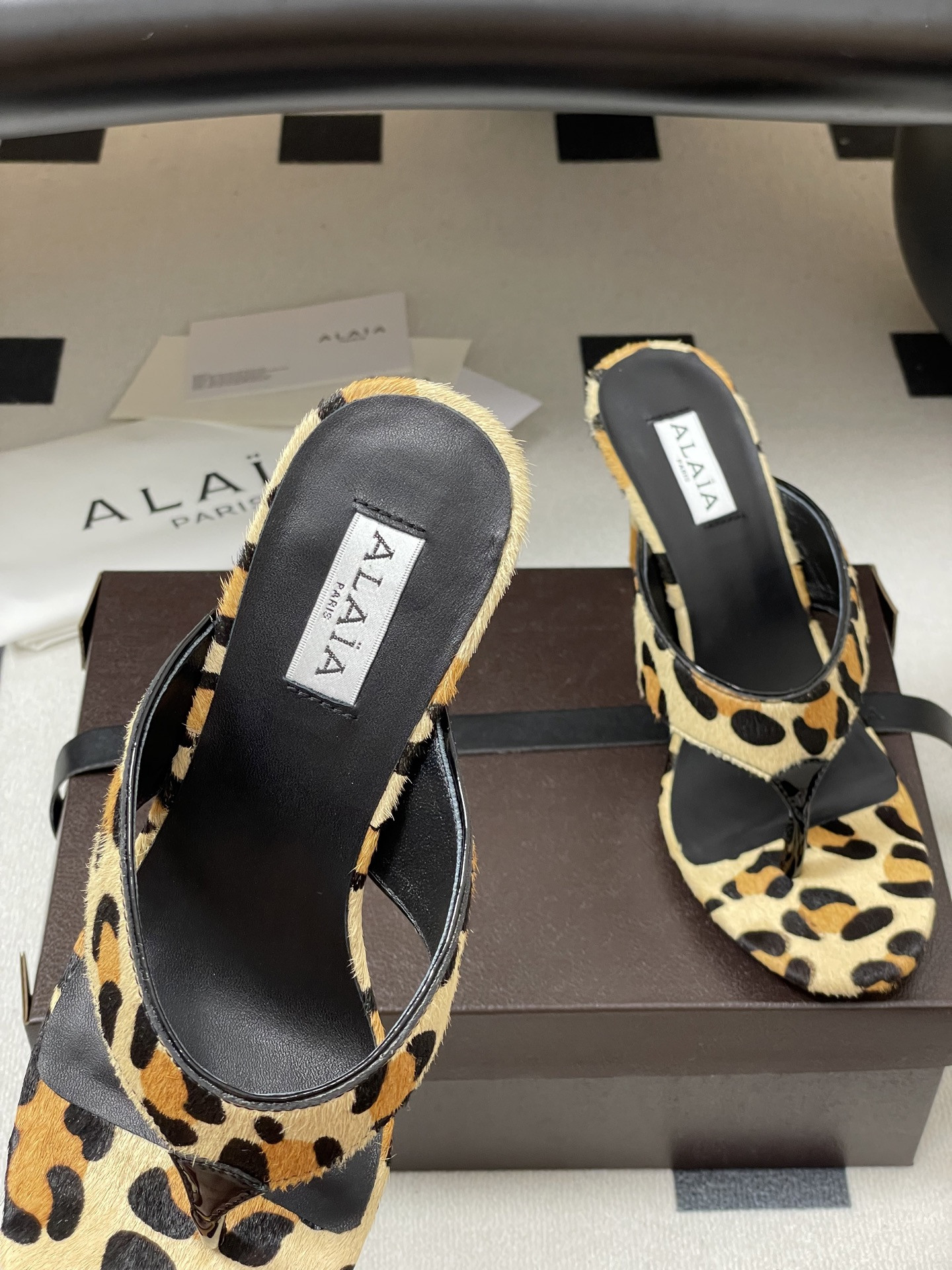 ua a1a1a triangle flat slides 9cm heel(cusT0mized size 7-10 days production time)