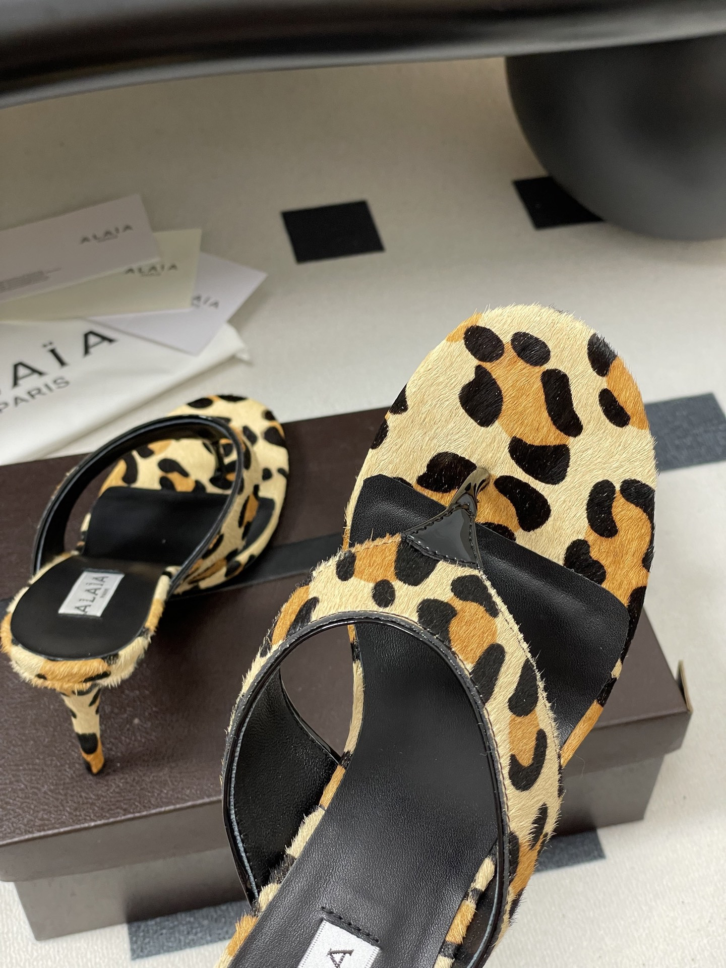 ua a1a1a triangle flat slides 9cm heel(cusT0mized size 7-10 days production time)