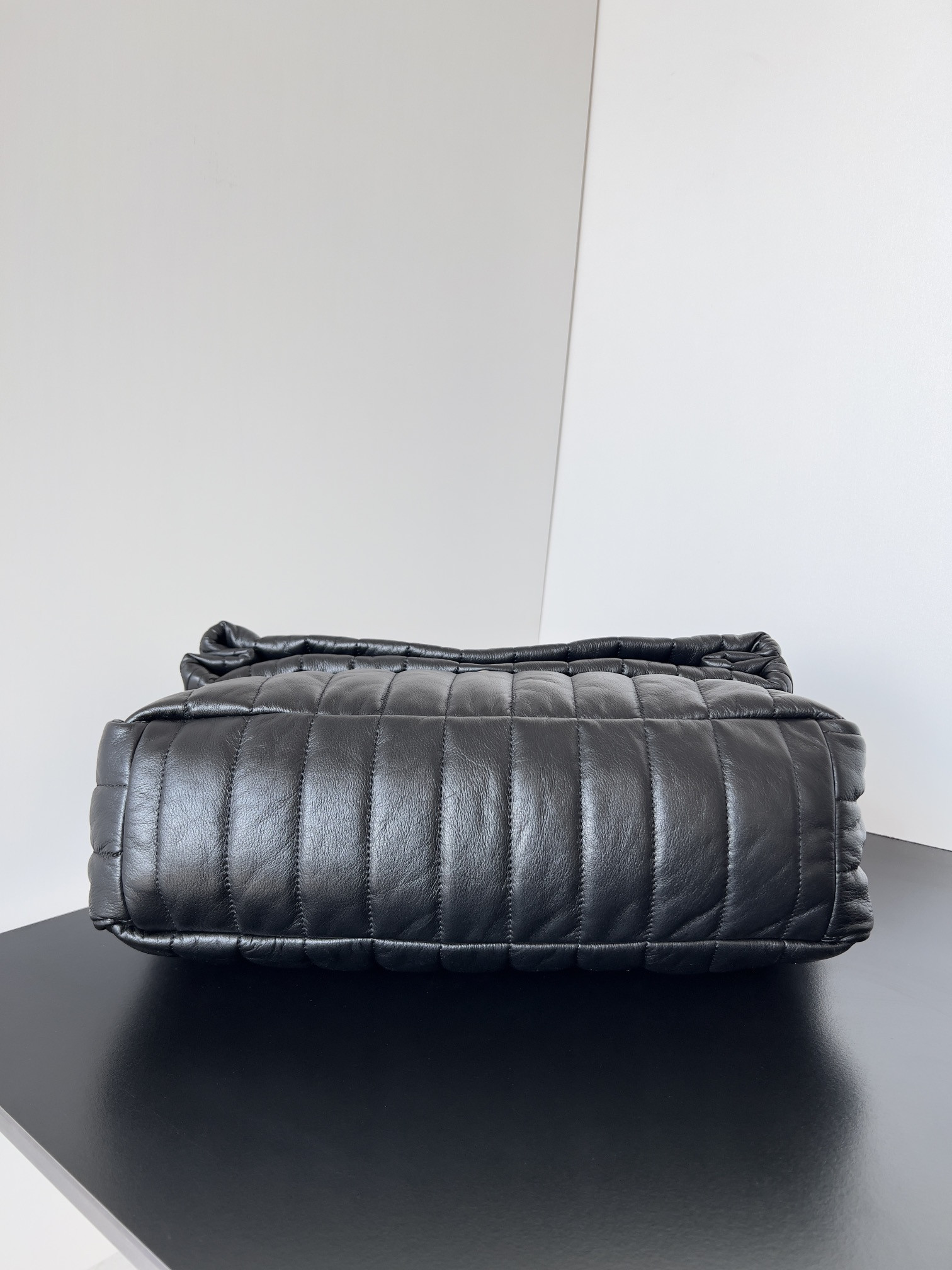 Ba1en*iaga Monaco Chain Bag Medium 32.5x22x9.9cm