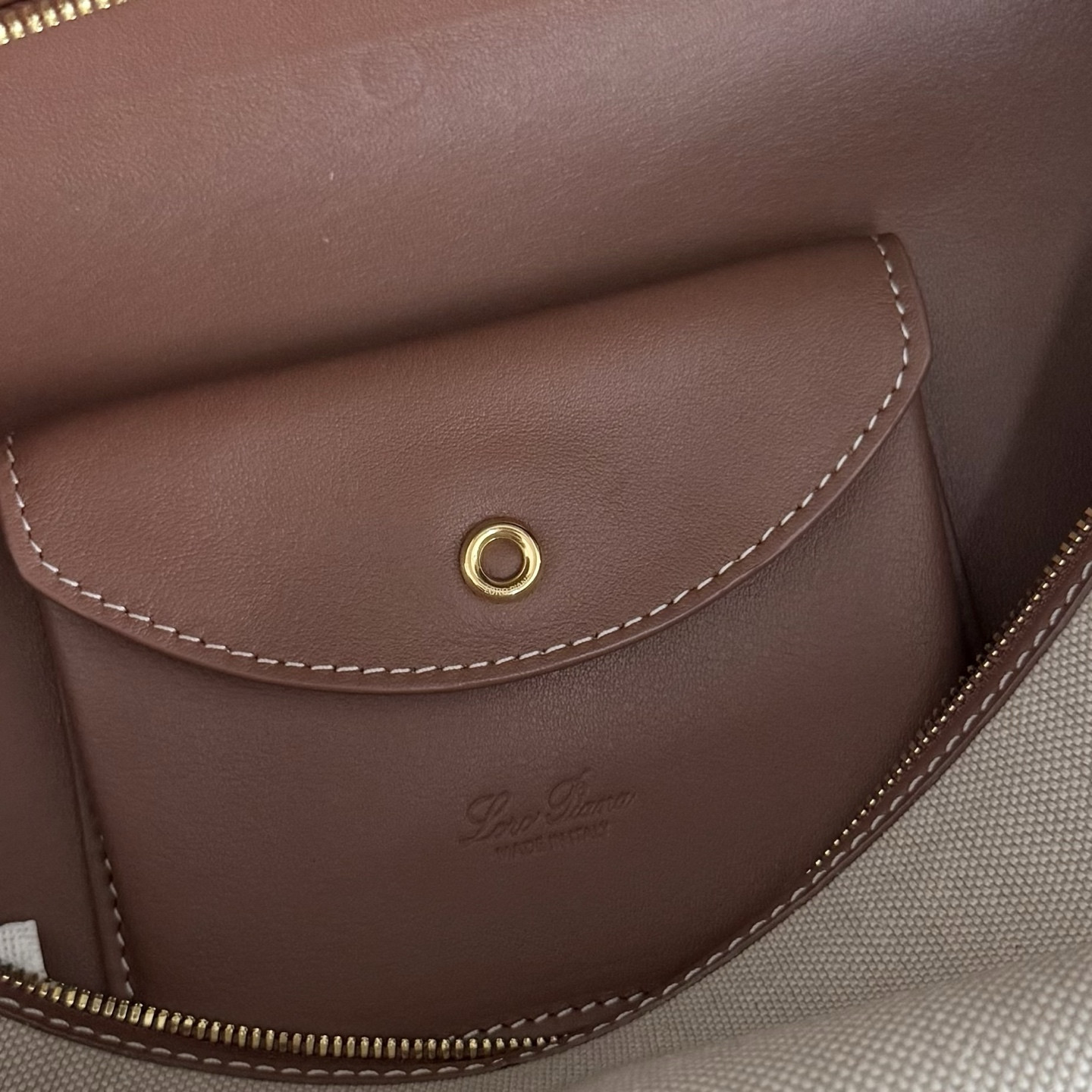 L0r0 P1ana Extra Pocket L27 16x27x10cm