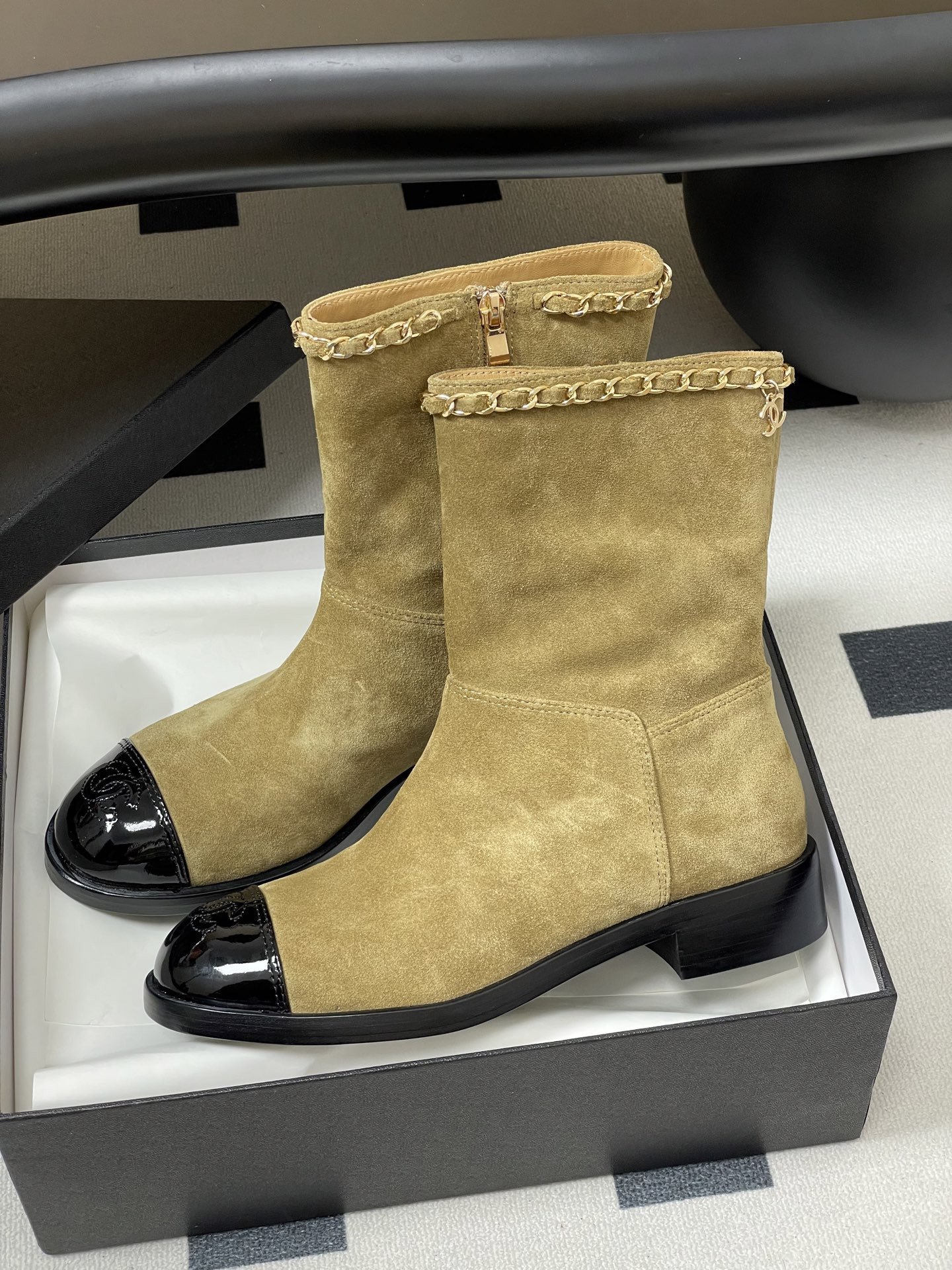 UA Ch**el Boots