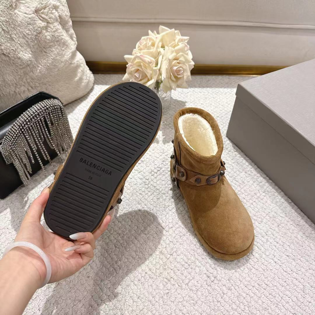ua Ba1en*iaga alaska soft booties