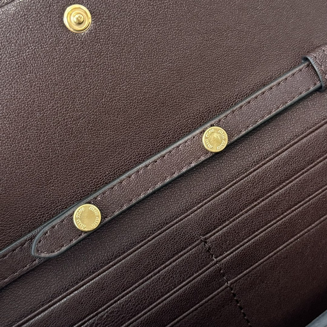 M1v M1v nappa leather wallet with shoulder strap 19x9.5x2cm