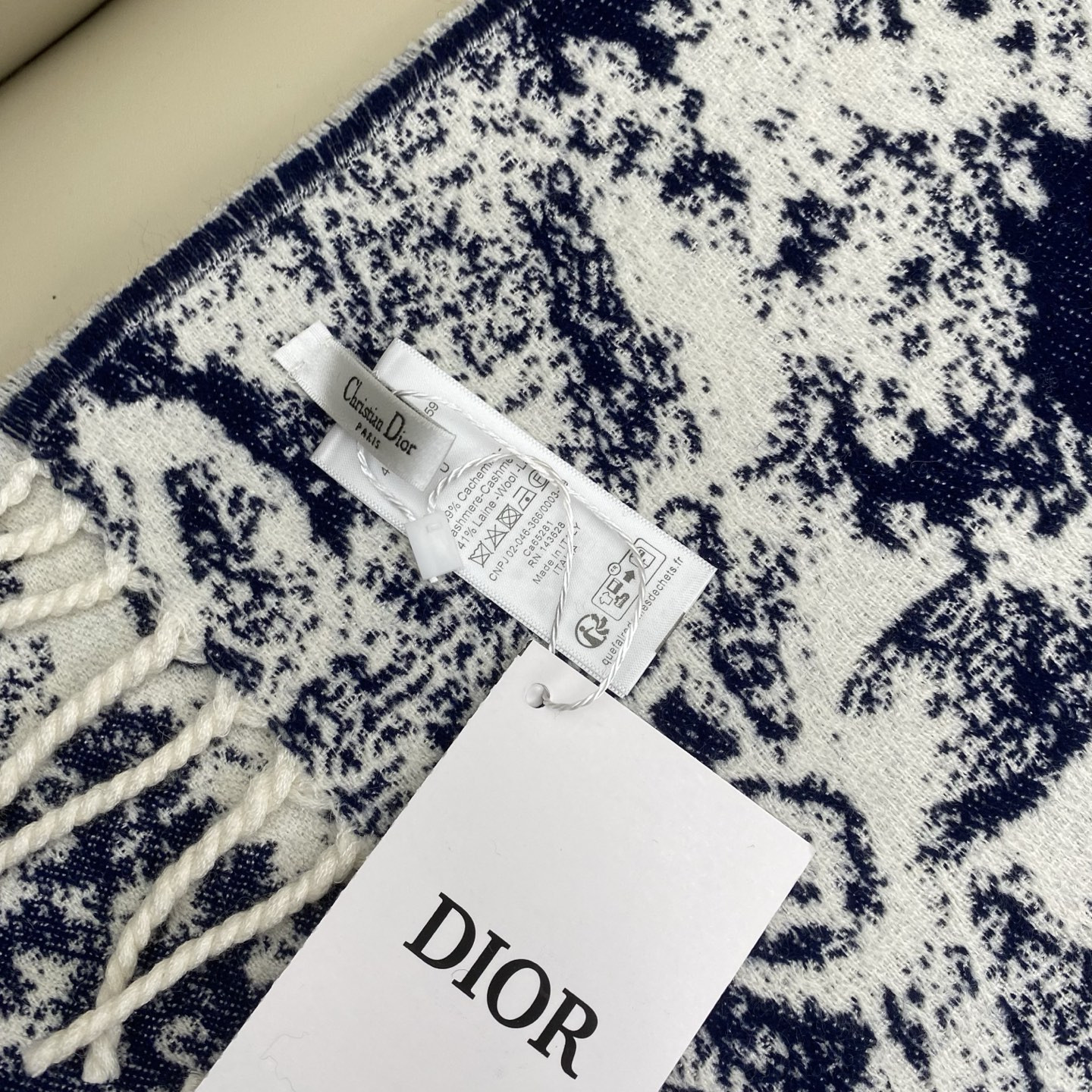 D10r scarf 200x45cm 59% cashmere 41% wool