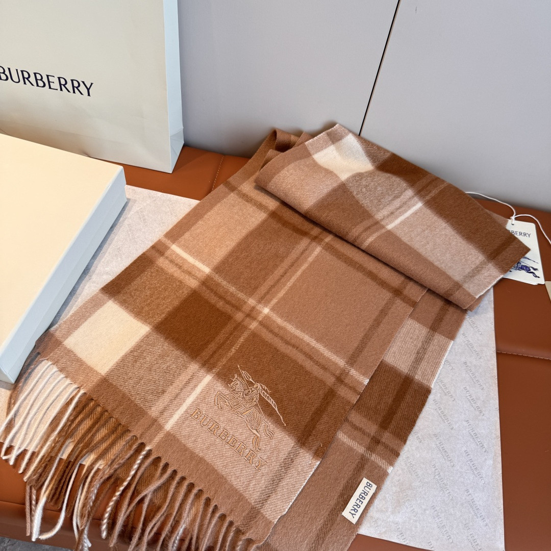 Bv*b*rry scarf 32x180cm