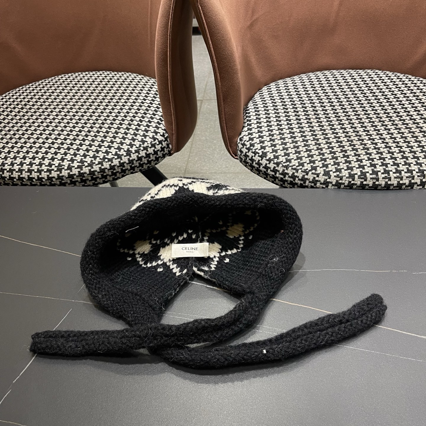 Ce1i*e knit trapper hat