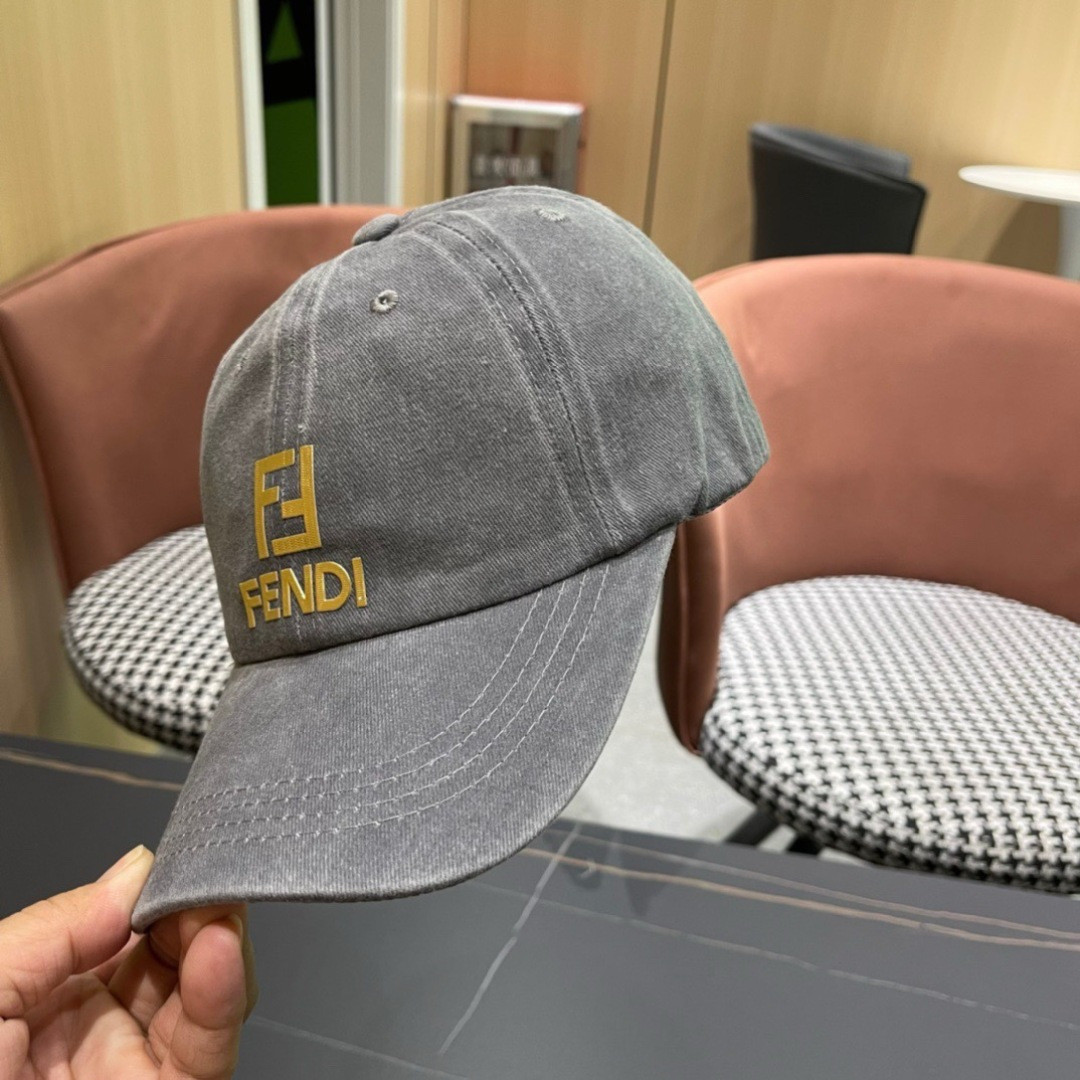 F**di baseball cap